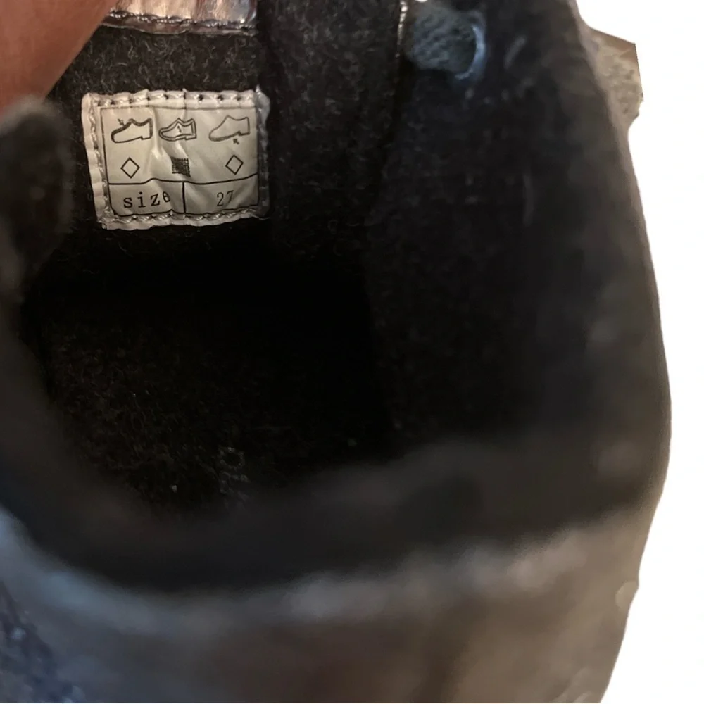 Victoria Tribu Star Lined Hightop Metallic Silver Size 10.5 (27)